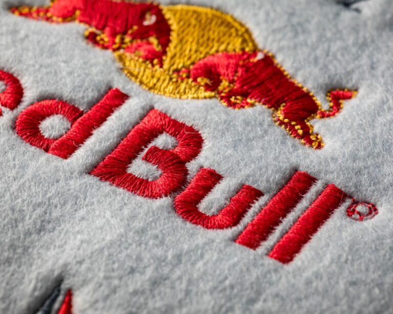 strojni vez Red Bull